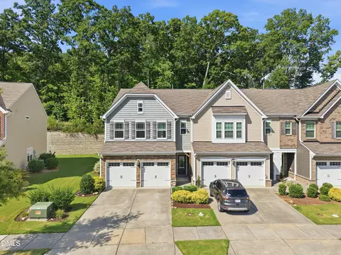 453 Summit Trail Dr, Hillsborough, NC 27278
