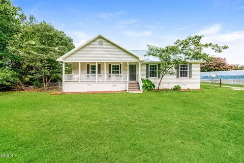 2919 Glebe Rd, Henderson, NC 27537