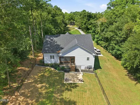 Exterior - 552 N Orange St, Coats, NC 27521 photo 11 of 11