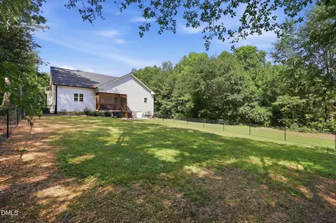 Exterior - 552 N Orange St, Coats, NC 27521 photo 4 of 11