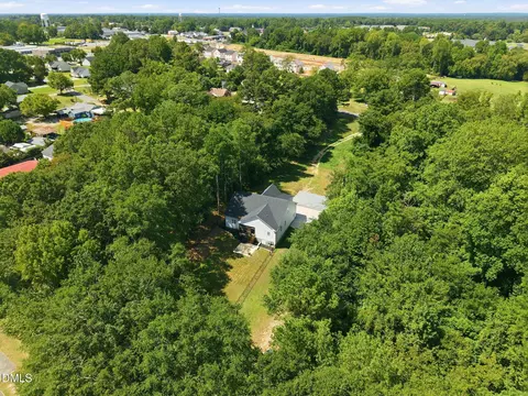 View/Area - 552 N Orange St, Coats, NC 27521 photo 2 of 3