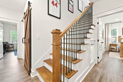 Entry Way - 552 N Orange St, Coats, NC 27521 photo 2 of 4
