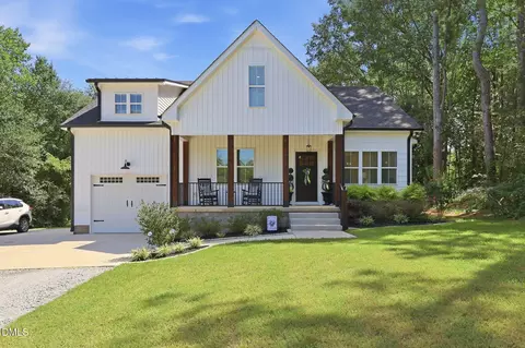 Exterior - 552 N Orange St, Coats, NC 27521 photo 1 of 11