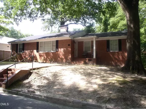 229 Perry St, Henderson, NC 27536