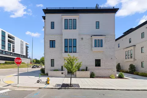 413 W Lenoir St, Raleigh, NC 27601