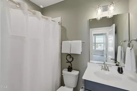 Bath - 2501 Maplemere Ct, Durham, NC 27703 photo 2 of 3
