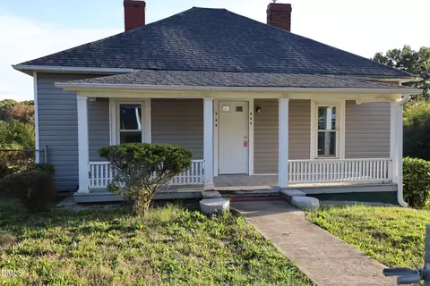 994 Burton St, Eden, NC 27288