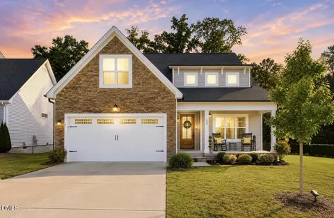 35 Deacon Ridge Ln, Youngsville, NC 27596