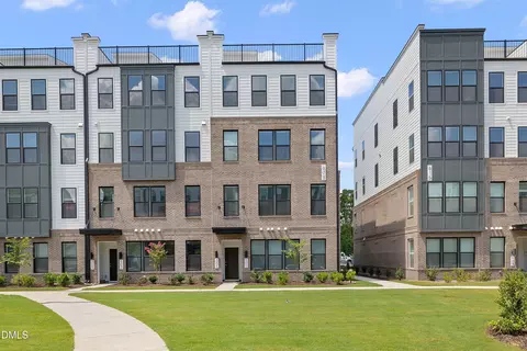 605 Hedrick Rdg Rd, Cary, NC 27519