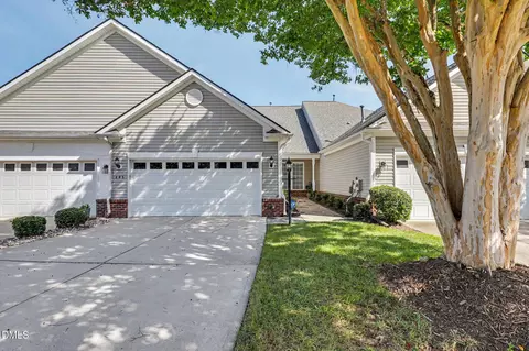 405 Sawgrass Hill Ct, Cary, NC 27519