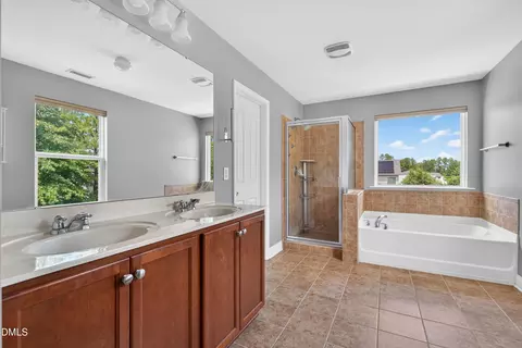 Bath - 120 Daneborg Rd, Durham, NC 27703 photo 1 of 7