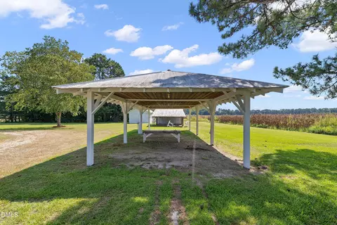 754 5 Points Rd, Benson, NC 27504 photo 33