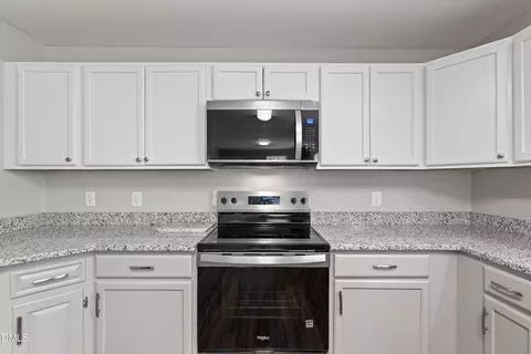 754 5 Points Rd, Benson, NC 27504 photo 11