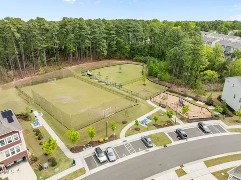 View/Area - 1039 Commack Dr, Durham, NC 27703 photo 11 of 12