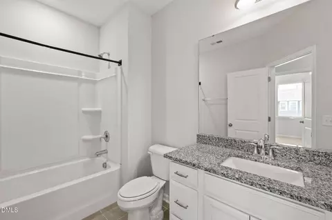 Bath - 1039 Commack Dr, Durham, NC 27703 photo 4 of 5