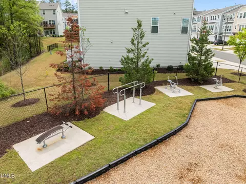 Exterior - 1039 Commack Dr, Durham, NC 27703 photo 14 of 18