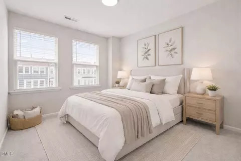 Bedroom - 1039 Commack Dr, Durham, NC 27703 photo 6 of 8
