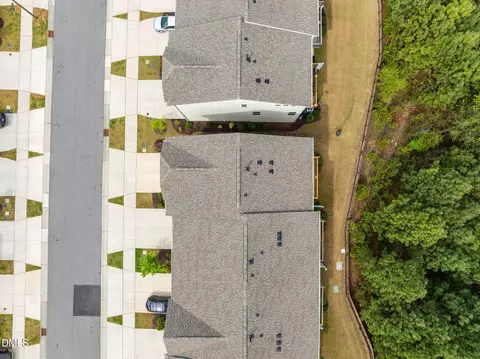 View/Area - 1039 Commack Dr, Durham, NC 27703 photo 6 of 12