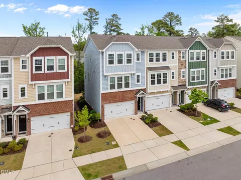 View/Area - 1039 Commack Dr, Durham, NC 27703 photo 2 of 12