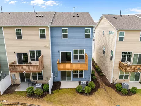 Exterior - 1039 Commack Dr, Durham, NC 27703 photo 13 of 18