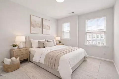 Bedroom - 1039 Commack Dr, Durham, NC 27703 photo 3 of 8