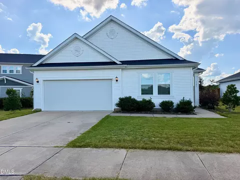 1141 Noor Ln, Fuquay Varina, NC 27526