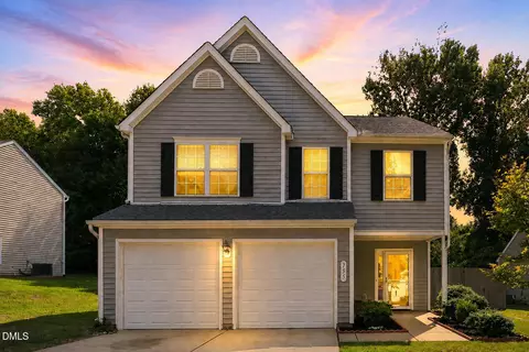 755 Sycamore Springs Dr, Fuquay Varina, NC 27526