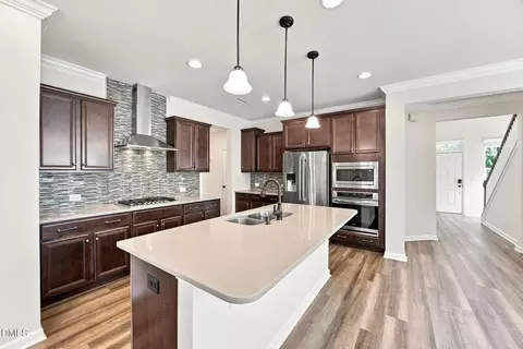 Kitchen - 1306 Southpoint Trl, Durham, NC 27713 photo 4 of 5