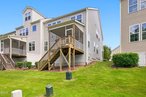 Exterior - 1306 Southpoint Trl, Durham, NC 27713 photo 8 of 10