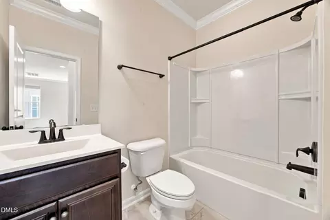 Bath - 1306 Southpoint Trl, Durham, NC 27713 photo 4 of 4