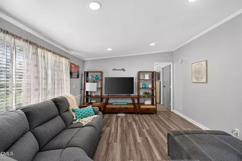 Living - 101 Ander Ln, Willow Spring, NC 27592 photo 1 of 3