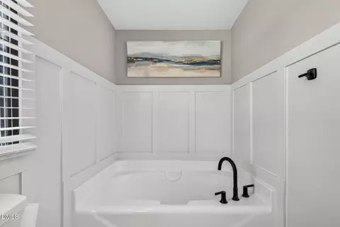 Bath - 101 Ander Ln, Willow Spring, NC 27592 photo 2 of 6