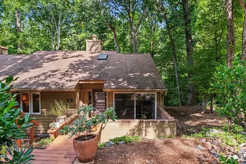 Exterior - 6 Beech Trl, Durham, NC 27705 photo 6 of 9