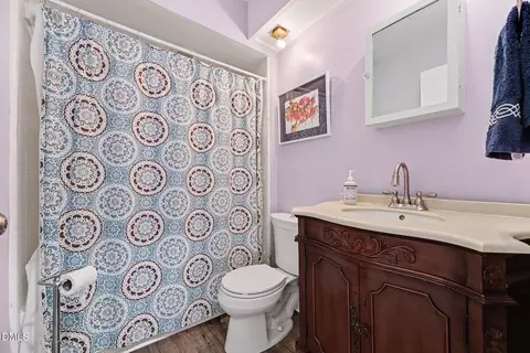 Bath - 6 Beech Trl, Durham, NC 27705 photo 1 of 2