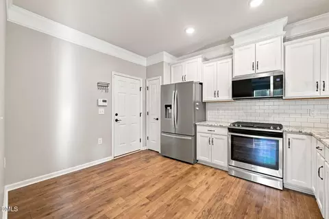 Kitchen - 1004 Saffron Loop, Durham, NC 27713 photo 4 of 4