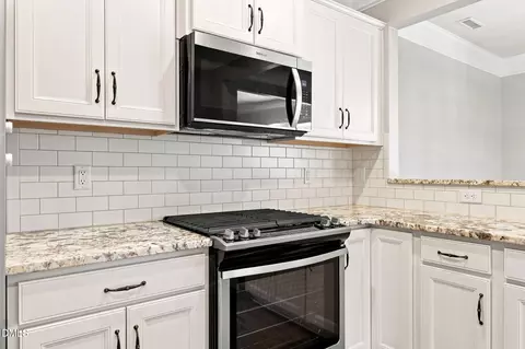 Kitchen - 1004 Saffron Loop, Durham, NC 27713 photo 2 of 4