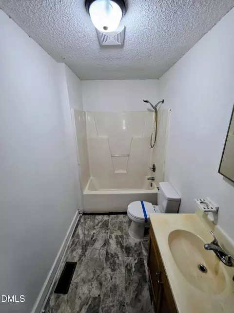 Bath - 202 Hill St, Smithfield, NC 27577 photo 1 of 1