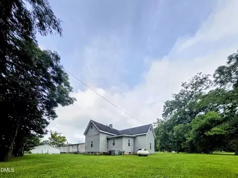 Exterior - 202 Hill St, Smithfield, NC 27577 photo 1 of 3