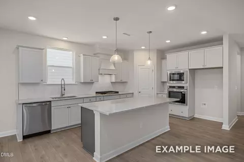 904 Diana Victoria Ct, Wendell, NC 27591
