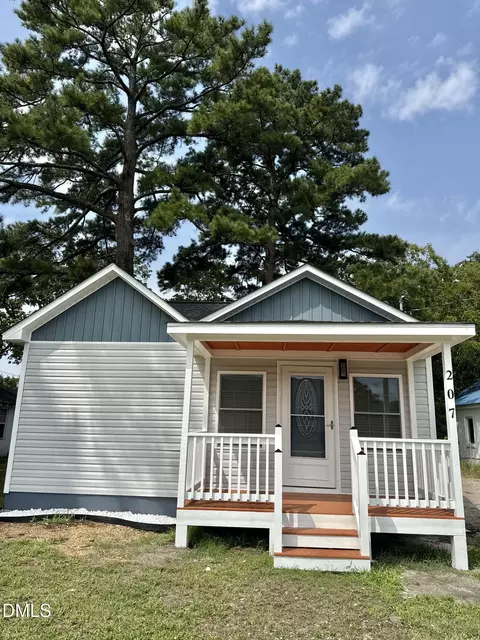 207 Cochran St, Robersonville, NC 27871