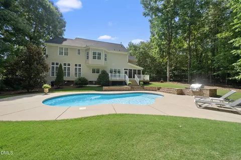 212 Middlecrest Way, Clayton, NC 27527