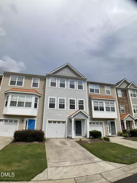 1504 Haywards Heath Ln, Apex, NC 27502