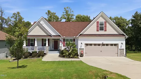 132 Pleasant View Ln, Benson, NC 27504