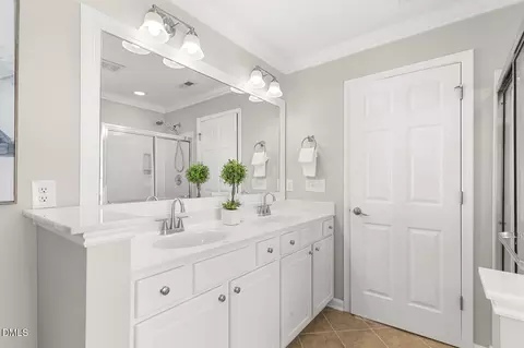 Bath - 860 Stackhurst Way, Wake Forest, NC 27587 photo 3 of 5