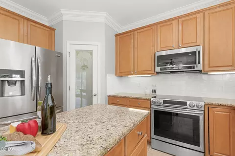 Kitchen - 860 Stackhurst Way, Wake Forest, NC 27587 photo 4 of 4