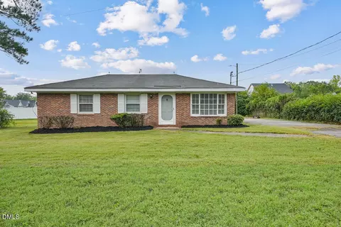 5005 Royal Acres Rd, Raleigh, NC 27610