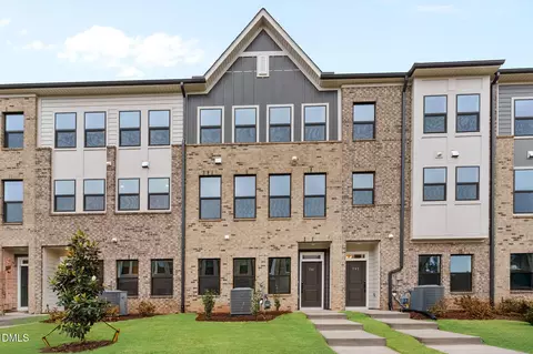 790 Ballyneal Aly, Cary, NC 27513
