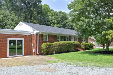 503 N Carr St, Mebane, NC 27302