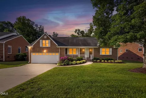 544 Little Creek Dr, Graham, NC 27253