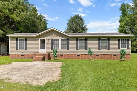 Exterior - 2 Riverview Rd, Erwin, NC 28339 photo 2 of 8